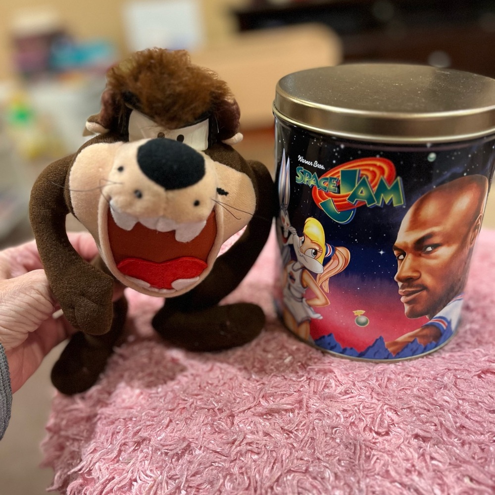 Space Jam tin and Taz Plush bundle vintage
